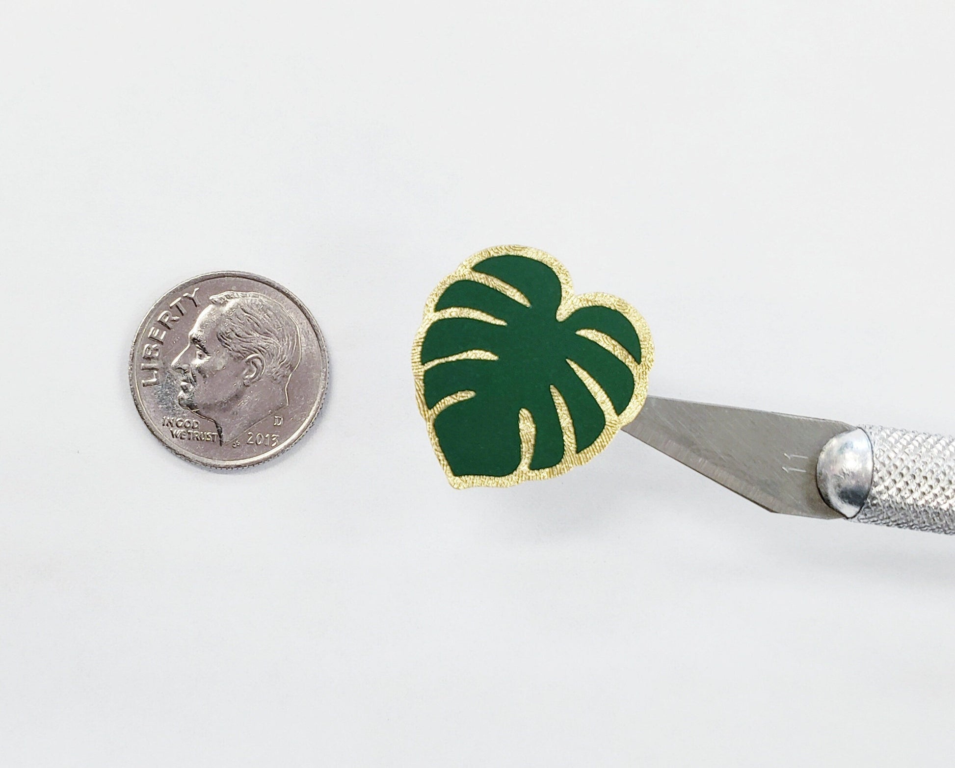 Monstera Leaf Stickers, set of 25, 50 or 100 emerald green and gold metallic tropical leaf stickers for envelopes, note cards and weddings