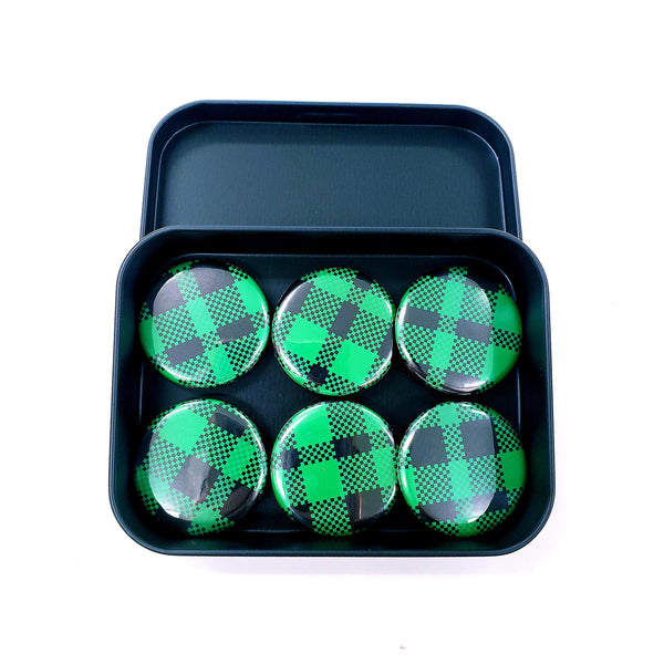 Set of 6 Green and Black Plaid Pattern Round Button Fridge Magnet Set, black metal tin included