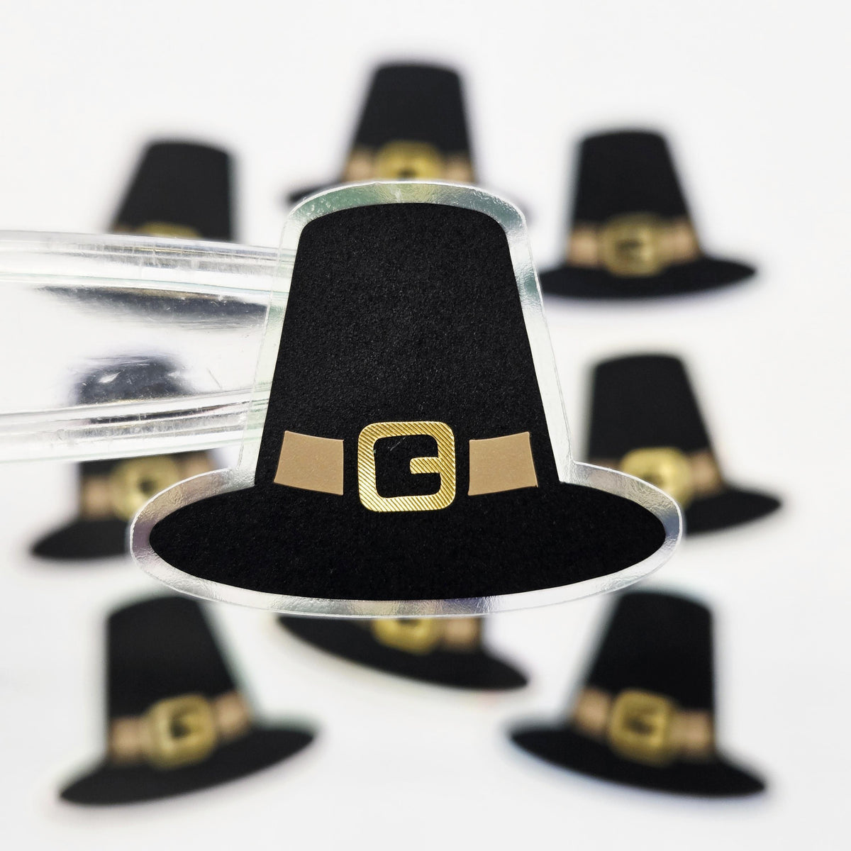 Pilgrim Hats Die Cut Stickers for Thanksgiving, craft embellishments for holiday dinner decor, gift tags and place cards.