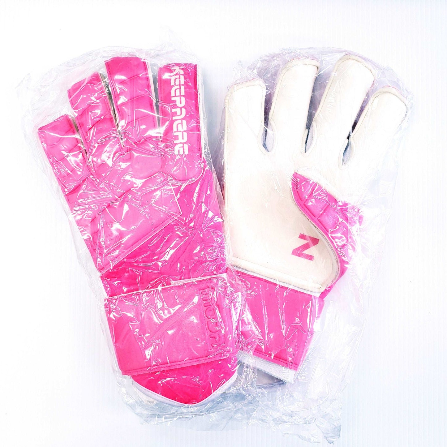 Goalkeeper Soccer Gloves, Pink & White - Keepaere Moda
